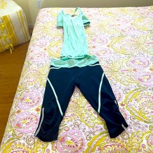 Lululemon mint and black workout set